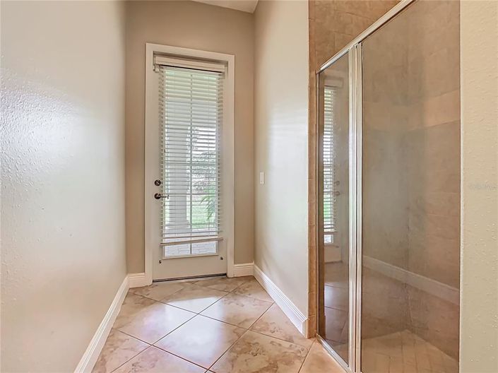 Image No.22-4 Bed Property for sale