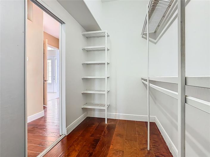 Image No.27-4 Bed Property for sale