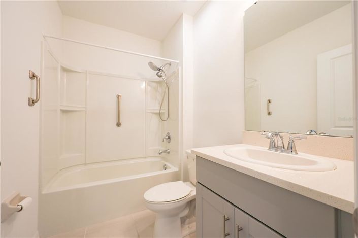 Image No.10-5 Bed Property for sale