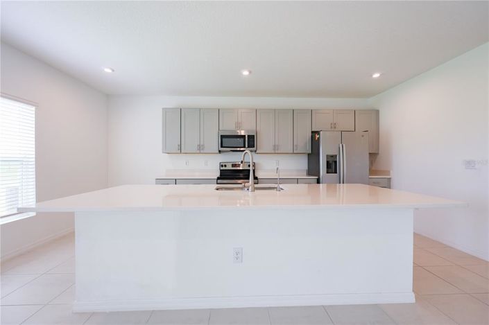 Image No.15-5 Bed Property for sale