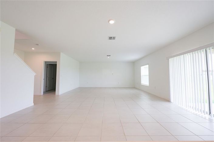 Image No.19-5 Bed Property for sale