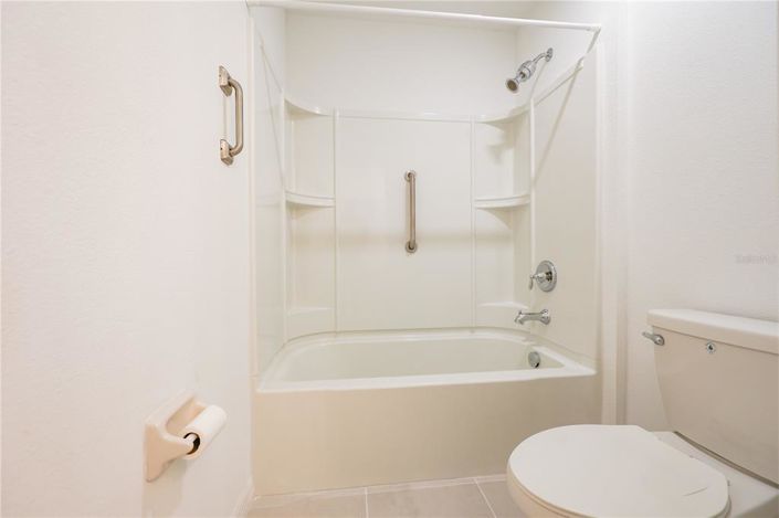 Image No.30-5 Bed Property for sale