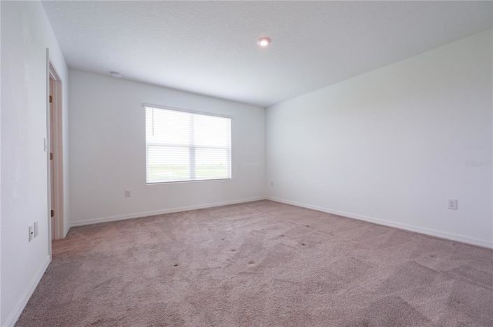 Image No.36-5 Bed Property for sale