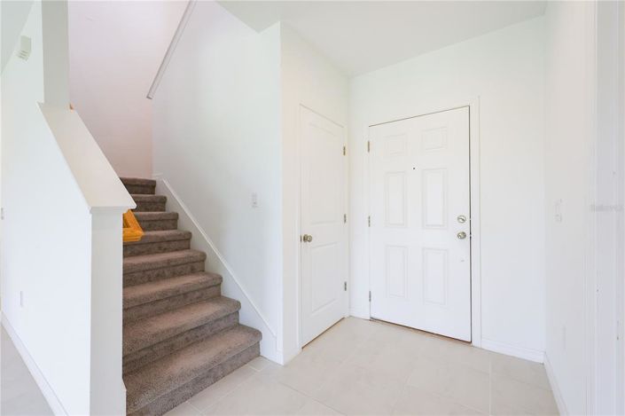 Image No.6-5 Bed Property for sale