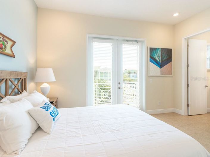 Image No.21-3 Bed Property for sale