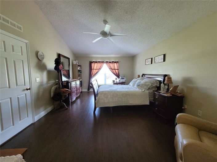 Image No.18-Propriété de 4 chambres à vendre à Kissimmee