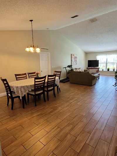 Image No.30-Propriété de 4 chambres à vendre à Kissimmee