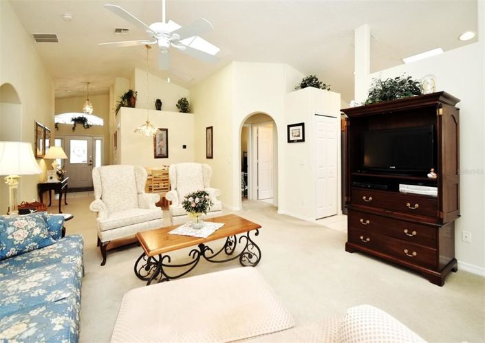 Image No.11-4 Bed Property for sale