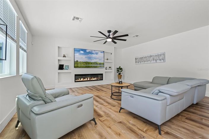 Image No.12-5 Bed Property for sale