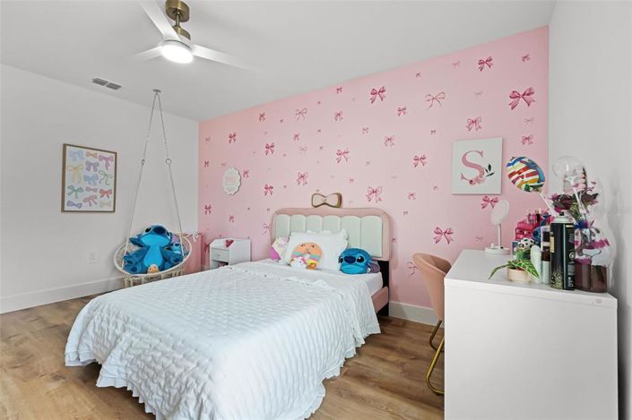 Image No.33-5 Bed Property for sale