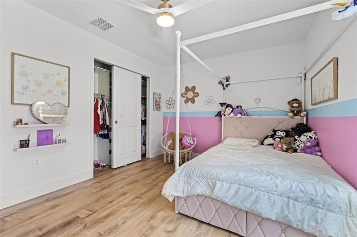 Image No.37-5 Bed Property for sale