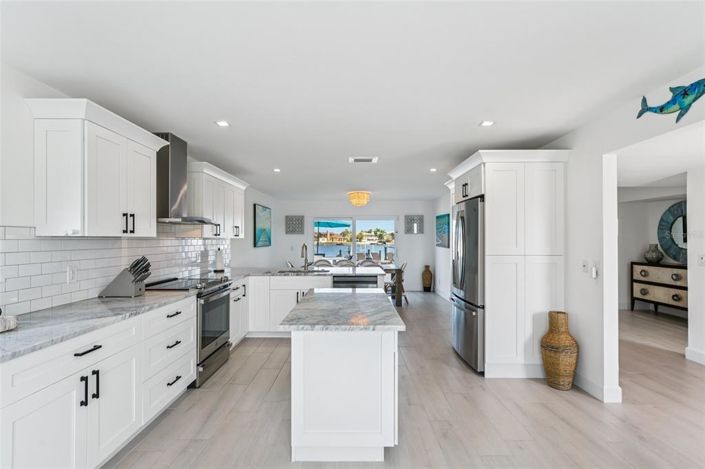 Image No.22-4 Bed Property for sale