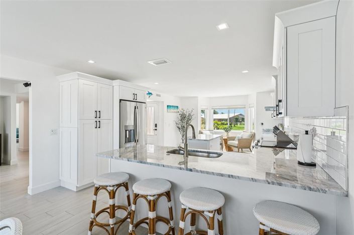 Image No.24-4 Bed Property for sale