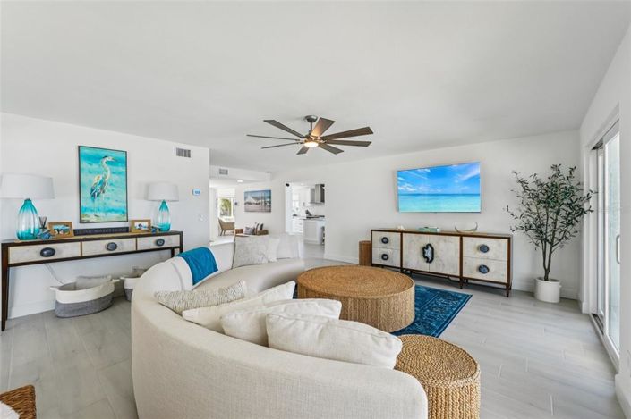 Image No.33-4 Bed Property for sale