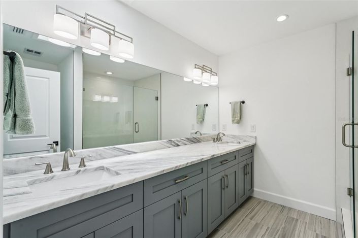 Image No.47-4 Bed Property for sale