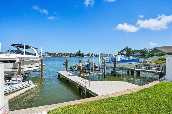 Image No.69-4 Bed Property for sale