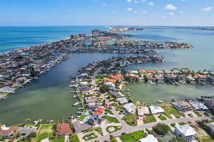 Image No.74-4 Bed Property for sale