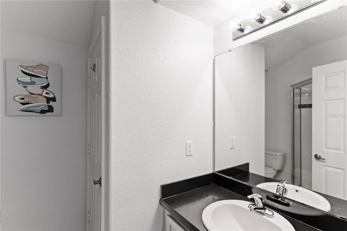 Image No.28-5 Bed Property for sale