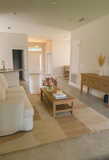 Image No.10-4 Bed Property for sale