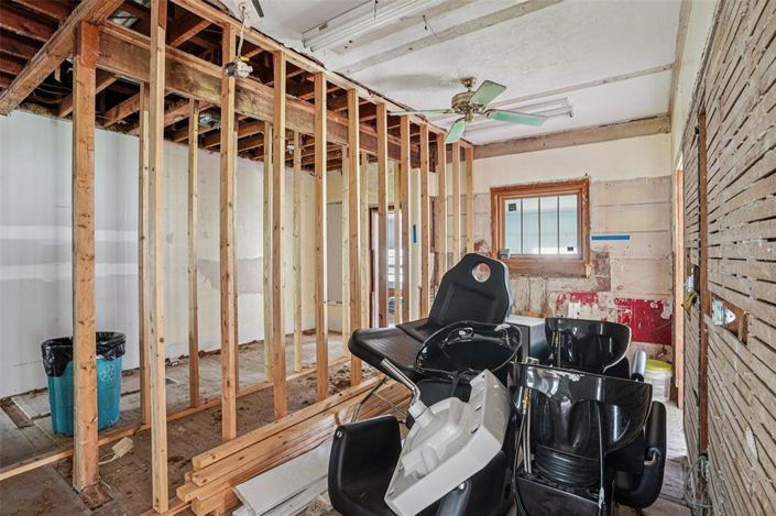 Image No.13-3 Bed Property for sale