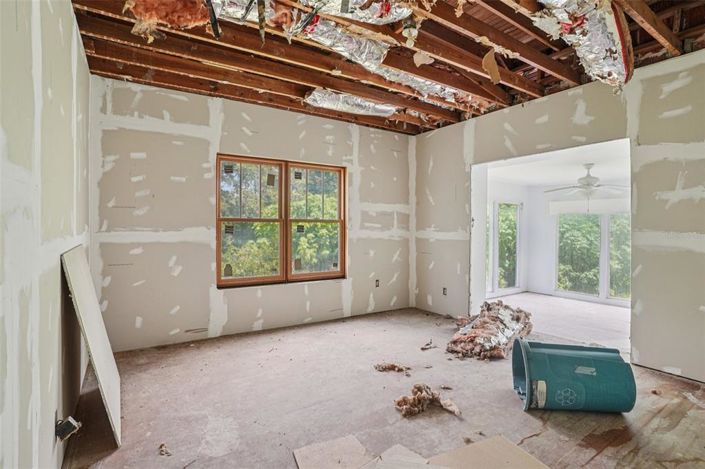 Image No.17-3 Bed Property for sale