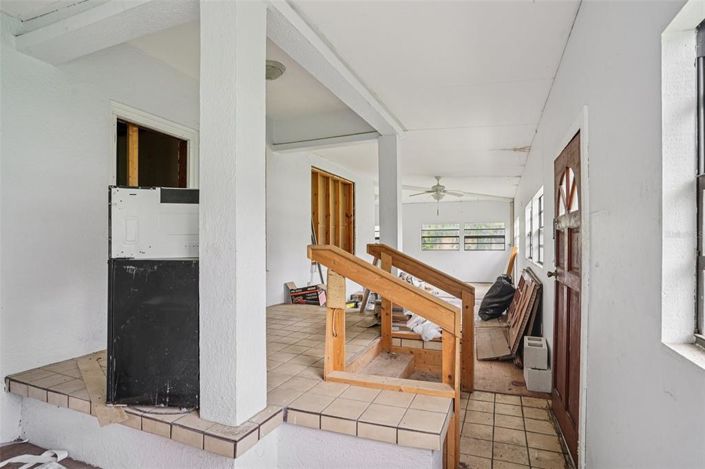 Image No.19-3 Bed Property for sale