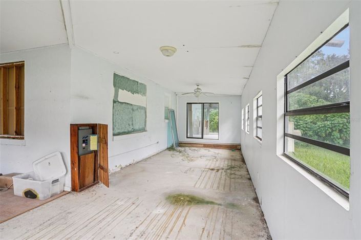 Image No.24-3 Bed Property for sale