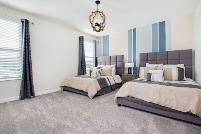 Image No.26-6 Bed Property for sale