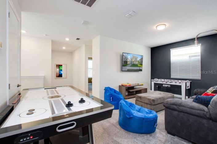 Image No.40-6 Bed Property for sale