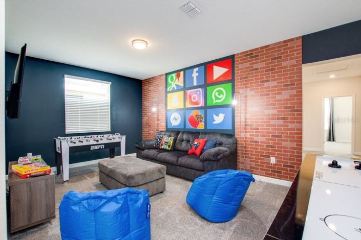 Image No.41-6 Bed Property for sale