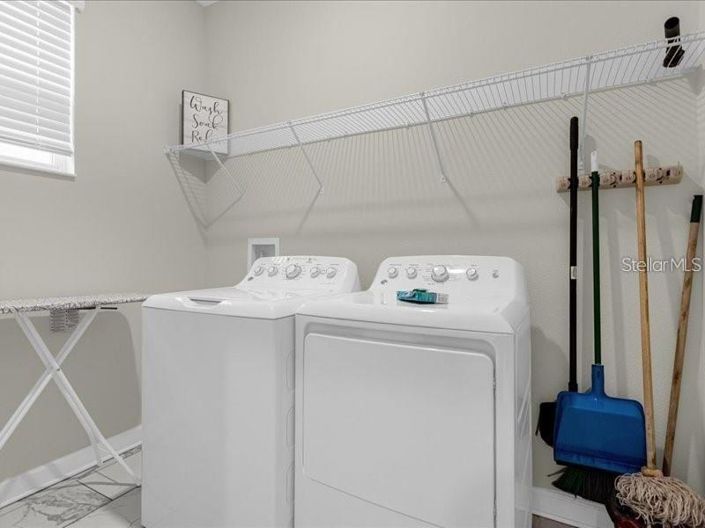 Image No.47-6 Bed Property for sale