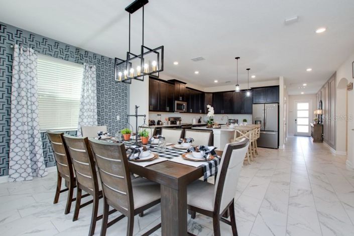 Image No.6-6 Bed Property for sale