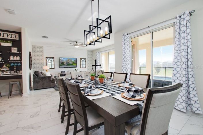 Image No.8-6 Bed Property for sale