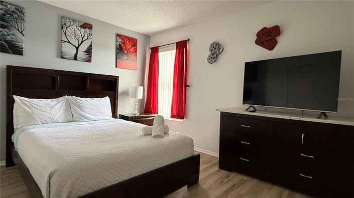 Image No.25-5 Bed Property for sale