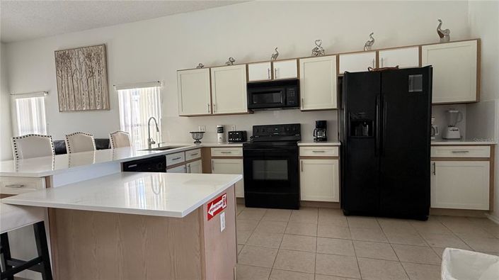 Image No.4-5 Bed Property for sale