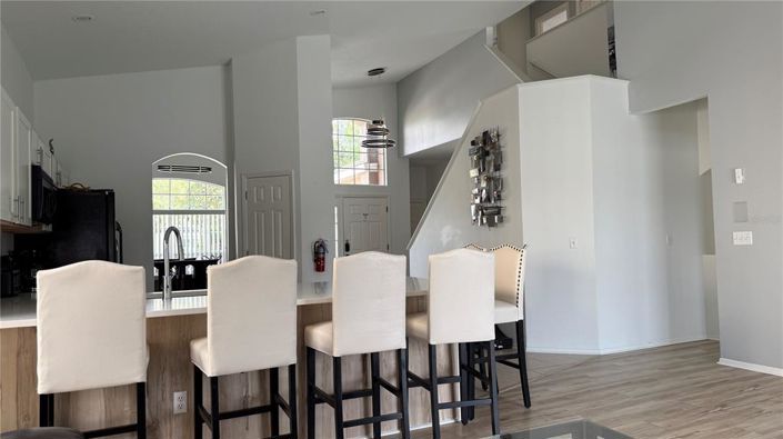 Image No.6-5 Bed Property for sale