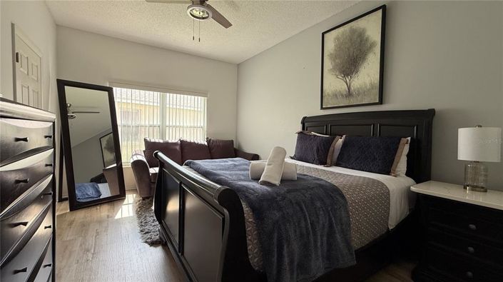 Image No.9-5 Bed Property for sale