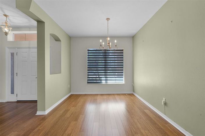 Image No.14-4 Bed Property for sale