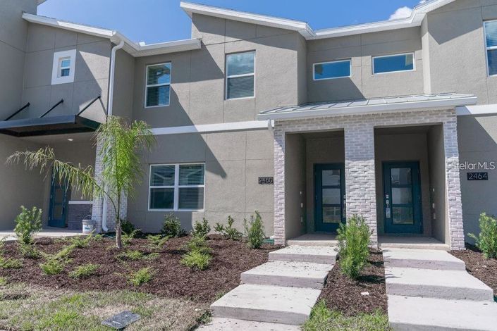 Image No.1-4 Bed Townhouse for sale