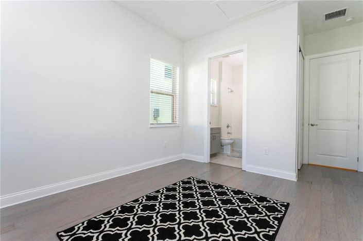 Image No.13-5 Bed Property for sale