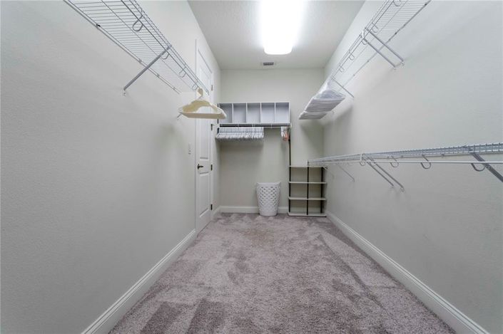 Image No.56-5 Bed Property for sale