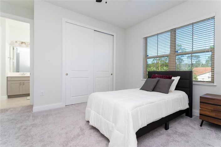 Image No.61-5 Bed Property for sale