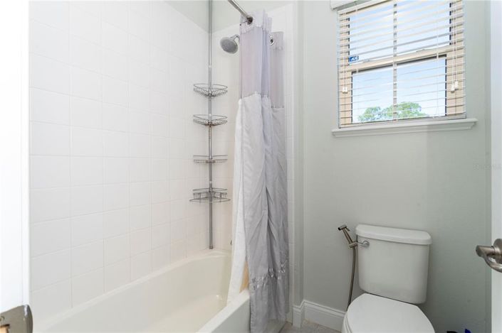 Image No.63-5 Bed Property for sale