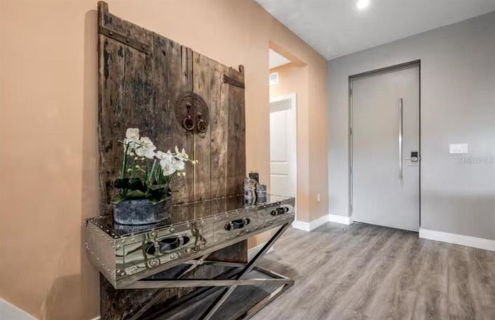 Image No.13-4 Bed Townhouse for sale