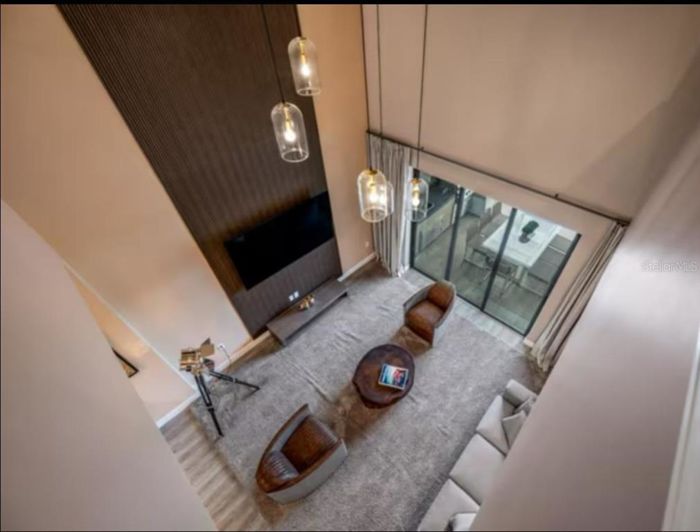 Image No.14-4 Bed Townhouse for sale