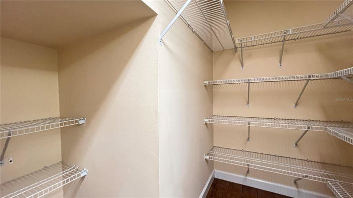 Image No.40-4 Bed Property for sale