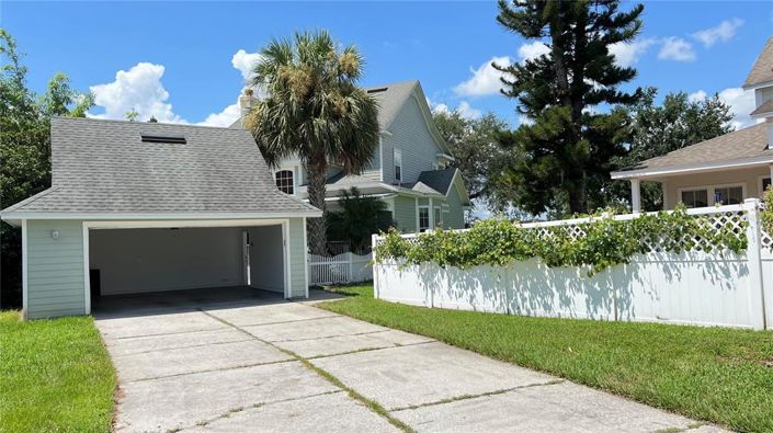 Image No.68-4 Bed Property for sale