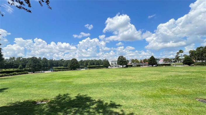 Image No.76-4 Bed Property for sale