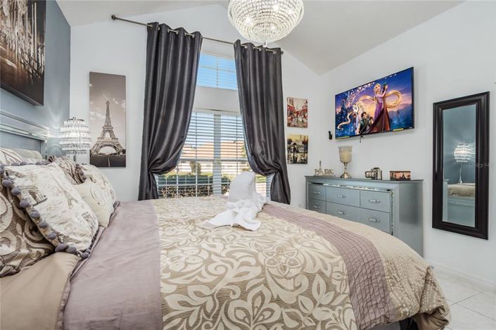 Image No.7-6 Bed Property for sale