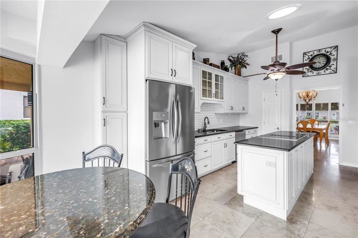 Image No.25-3 Bed Property for sale